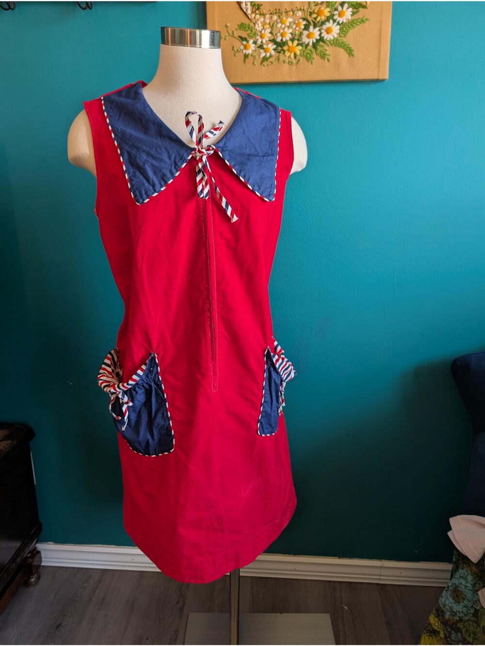 Vintage Dress 1960s size large volup house dress button front dress with pockets